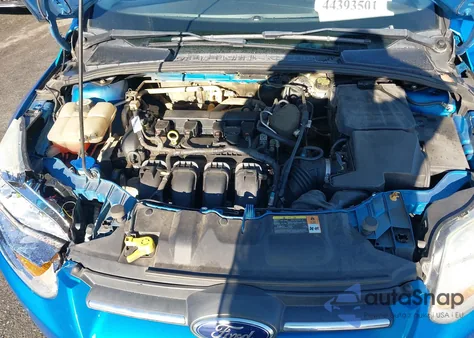 2013 Ford Focus Se from USA, damaged, VIN 1FADP3K26DL305543